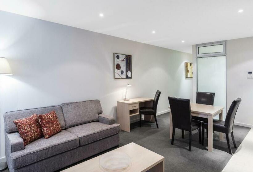 דירת חדר, Istay Precinct Adelaide