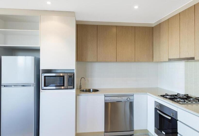 דירת שני חדרים, Istay Precinct Adelaide