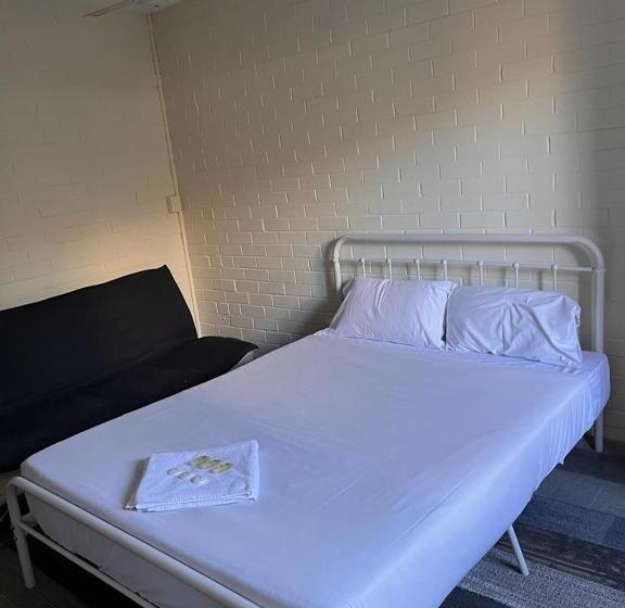 스탠다드 스튜디오 더블 침대, H & D Apartments