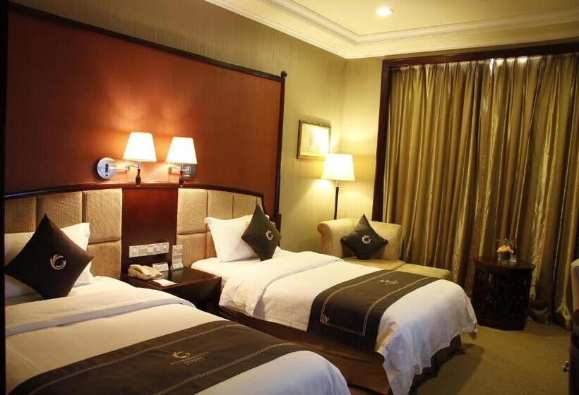 Номер Superior, The Royal Marina Plaza Hotel Guangzhou