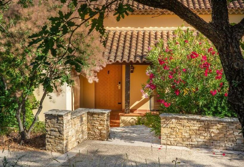 Люкс Повышенной Комфортности, Terre Blanche Hotel Spa Golf Resort