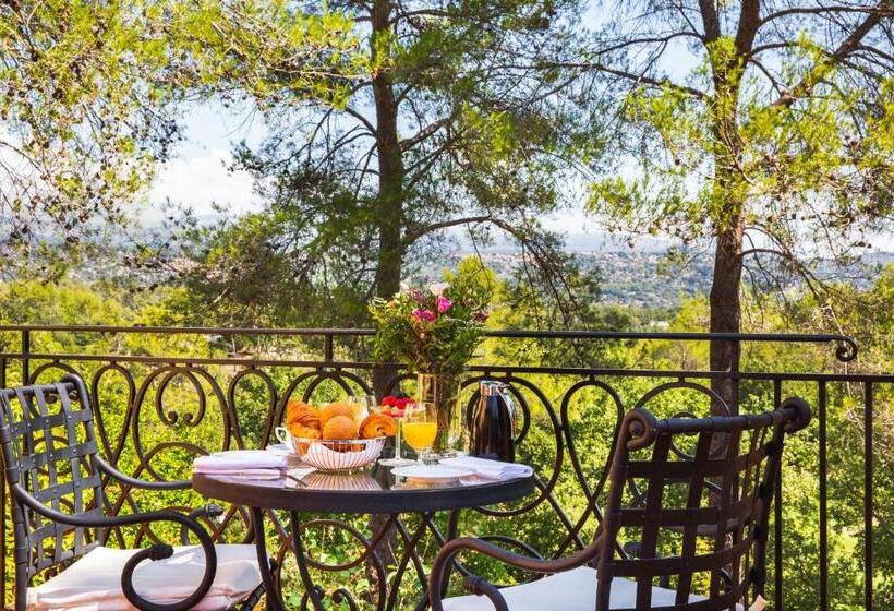 Люкс Премиум, Terre Blanche Hotel Spa Golf Resort