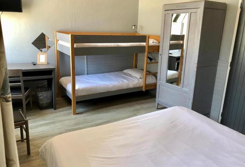 Четырехместный Номер Стандарт, Hôtel De La Poste   Piriac Sur Mer