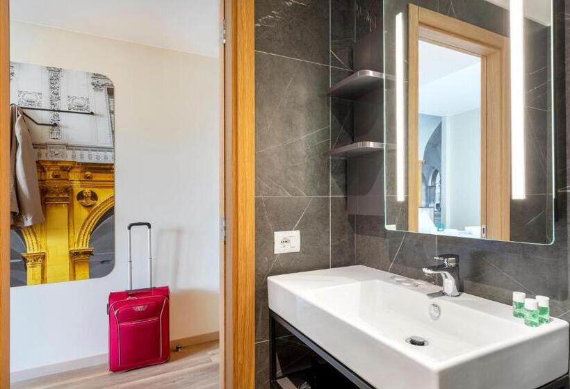 اتاق استاندارد سه نفره, B&B Brescia
