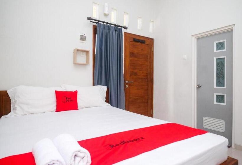 Номер Стандарт, Reddoorz Syariah Near Pascasarjana Ugm 3