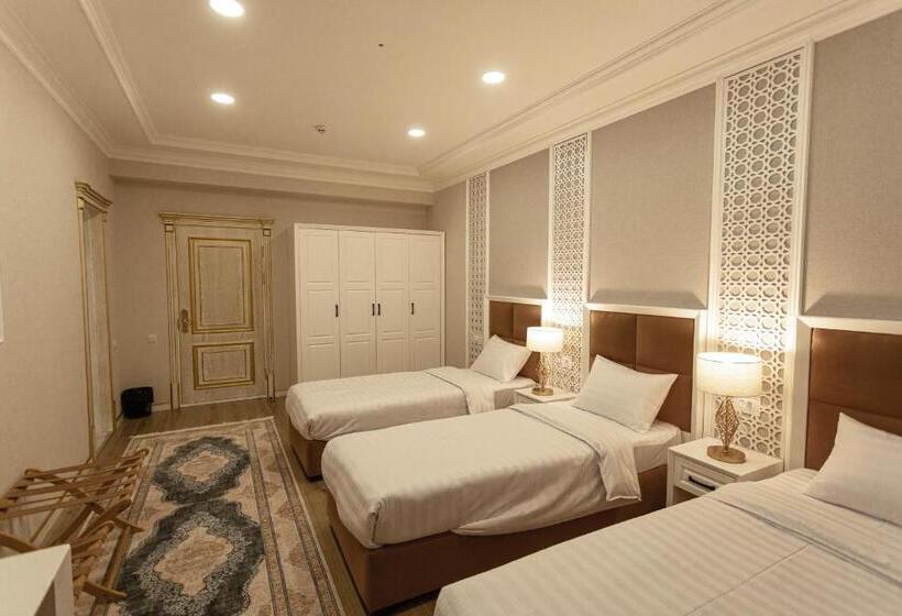标准三人间, Royal Hotel Samarkand