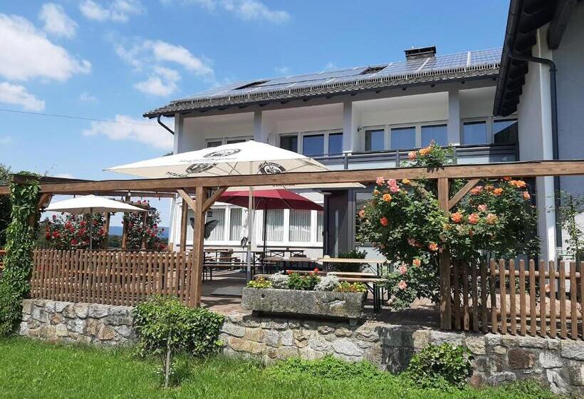 Номер Стандарт, Chambtaler Hof