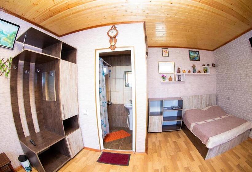 舒适三人间, Baku Black Mountain Guest House