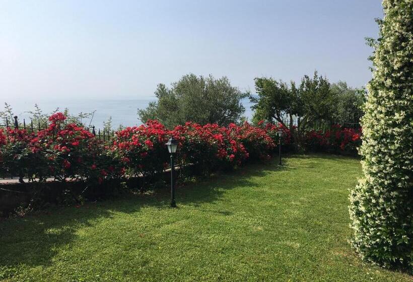 غرفة عائلية, Belvedere Hotel & Villa