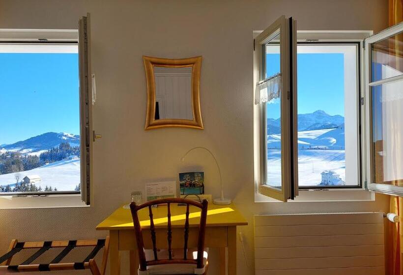 اتاق استاندارد یک تخته با سرویس بهداشتی مشترک, B&b Gästehaus Rössli Schwellbrunn