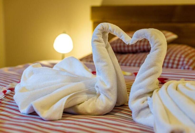 带露台的豪华间, Wellness Hotel Ondrášův Dvůr