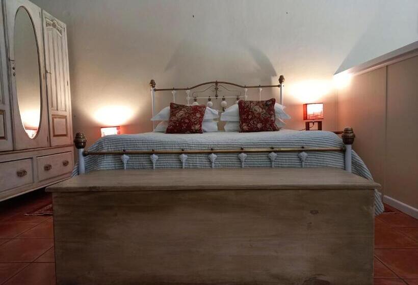 Семейный Номер Вид на Сад, Avondrust Guest House
