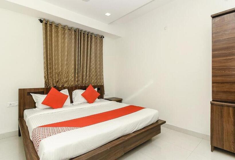 Quarto Deluxe, Capital O Hotel Green Leaf