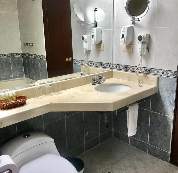 스탠다드 트리플 룸, Casa Morales Hotel Internacional Y Centro De Convenciones