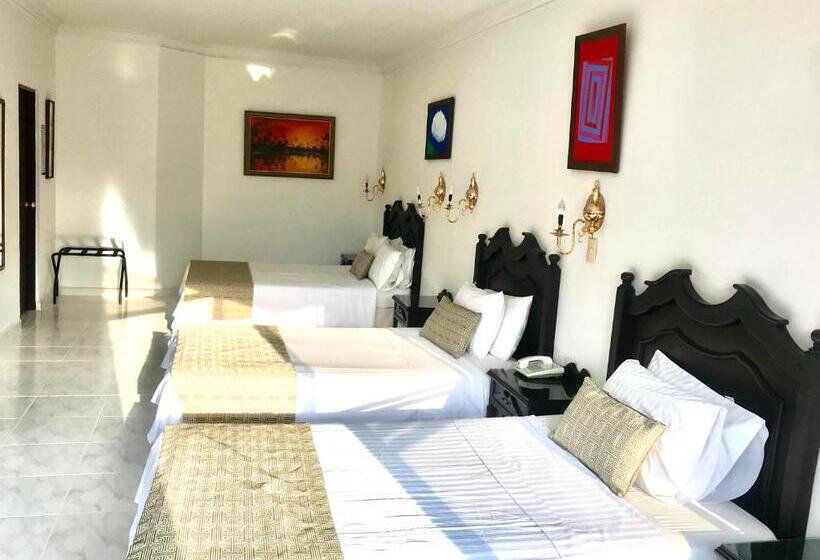 스탠다드 트리플 룸, Casa Morales Hotel Internacional Y Centro De Convenciones