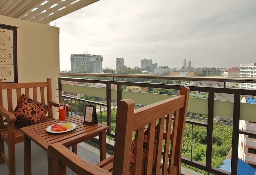 اتاق لوکس, Pattaya Loft