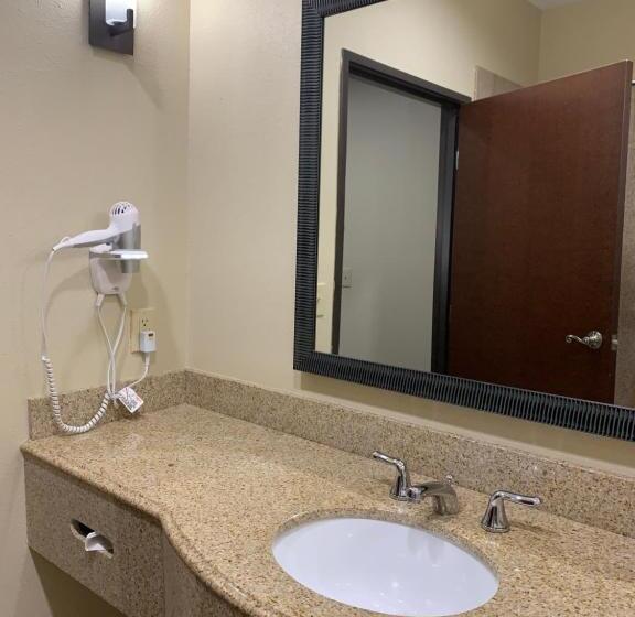 스위트 킹사이즈 침대, Comfort Suites Beaumont I10