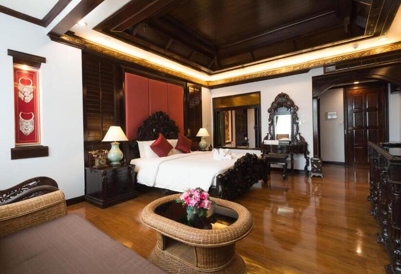 Deluxe Suite King Bed, Villa Sirilanna