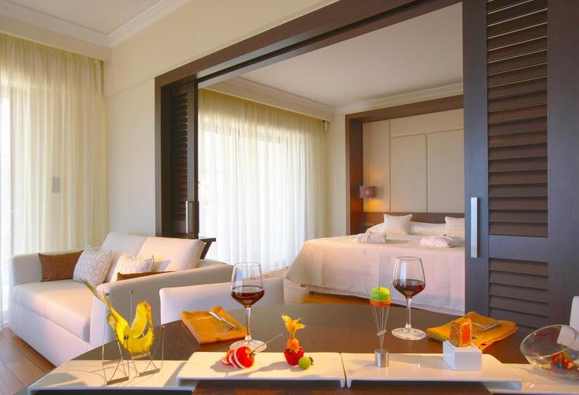 سوئیت کلوب با چشم‌انداز دریا, Elysium Resort & Spa