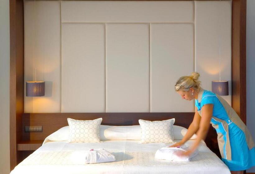 Deluxe Suite Sea View, Elysium Resort & Spa