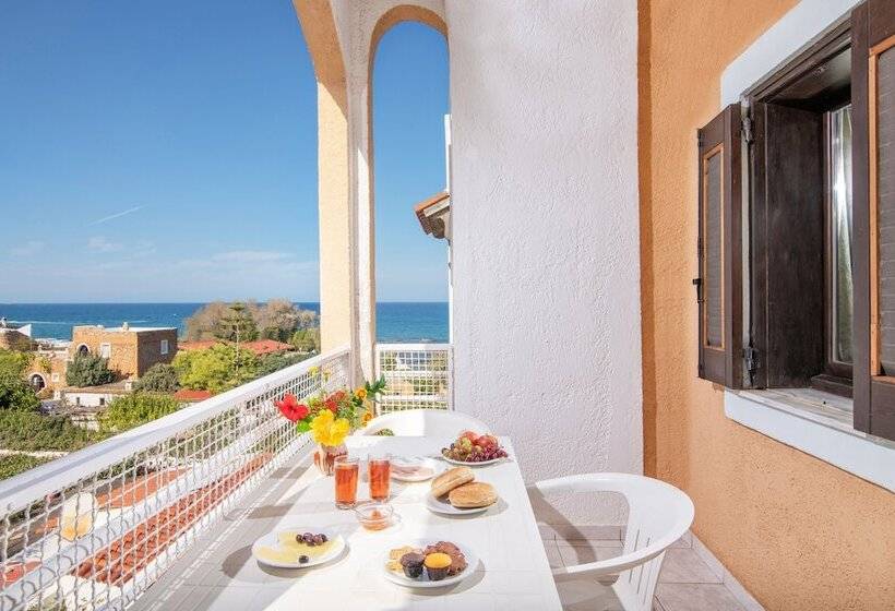 Апартаменты 1 Спальня Вид на Море, Iliostasi Beach Apartments