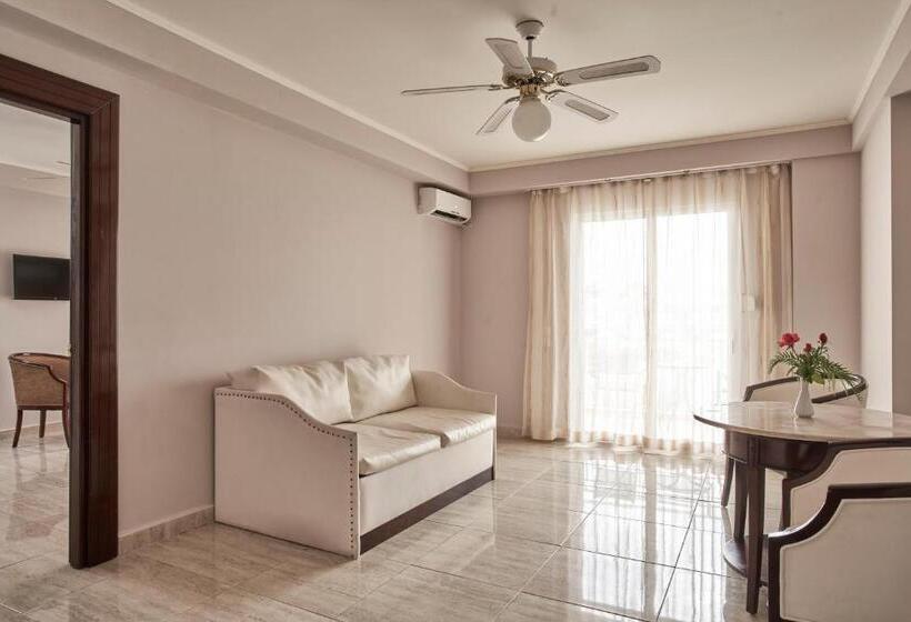 Полулюкс Вид на Сад, Sandy Beach Resort