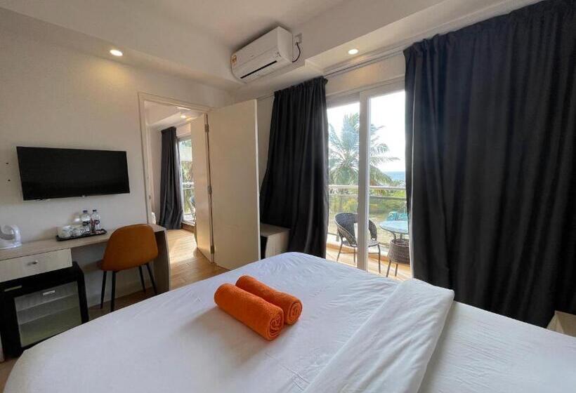 اتاق خانوادگی با چشم‌انداز دریا, Icom Marina Sea View