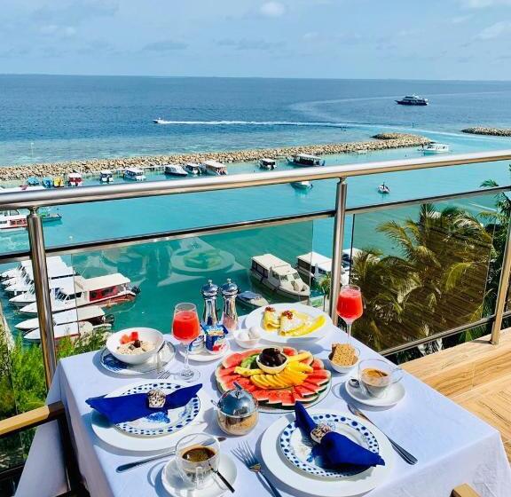 سوییت, Icom Marina Sea View
