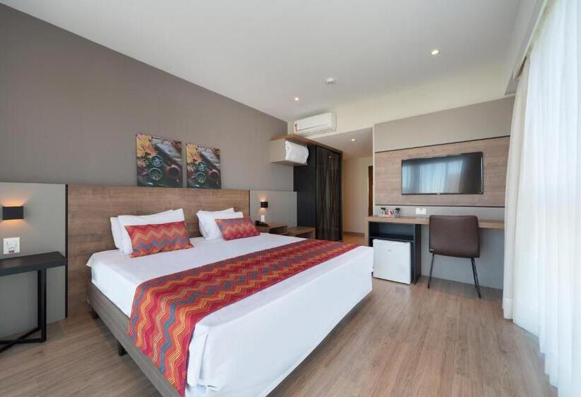 Quarto deluxe, Laghetto Stilo Vita