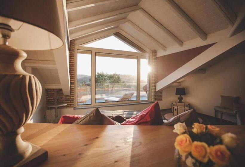 Люкс Кровать Кинг, Relais Almaranto