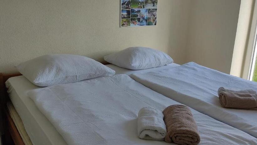 اتاق اکونومی, Hacienda Bled Rooms