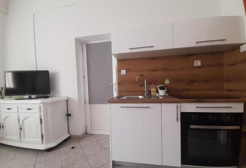 آپارتمان 1 خوابه, Rooms & Apartments Kaurloto