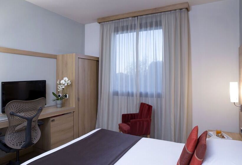 Номер Стандарт Адаптированный для Инвалидов, Dolce By Wyndham Milan Malpensa