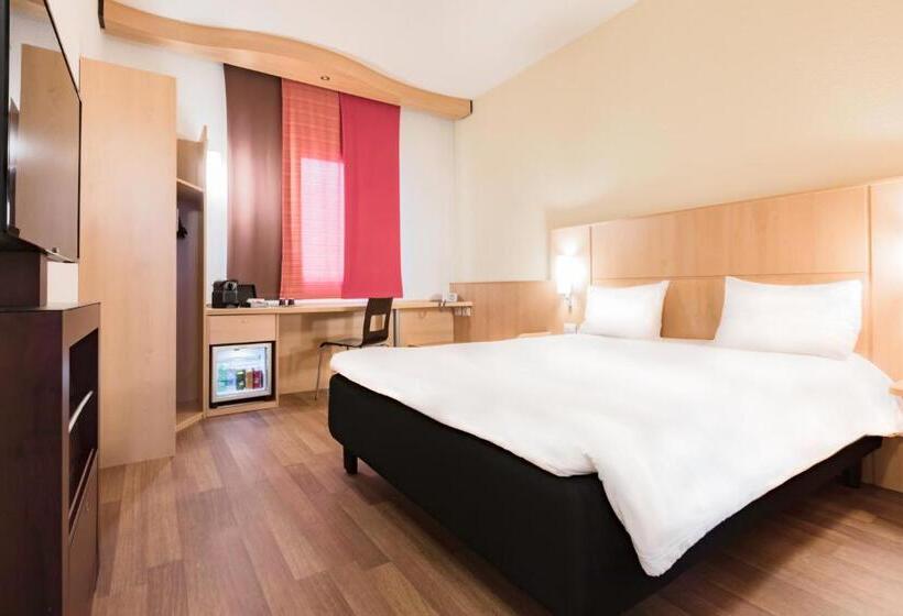 Номер Премиум, Ibis Milano Malpensa