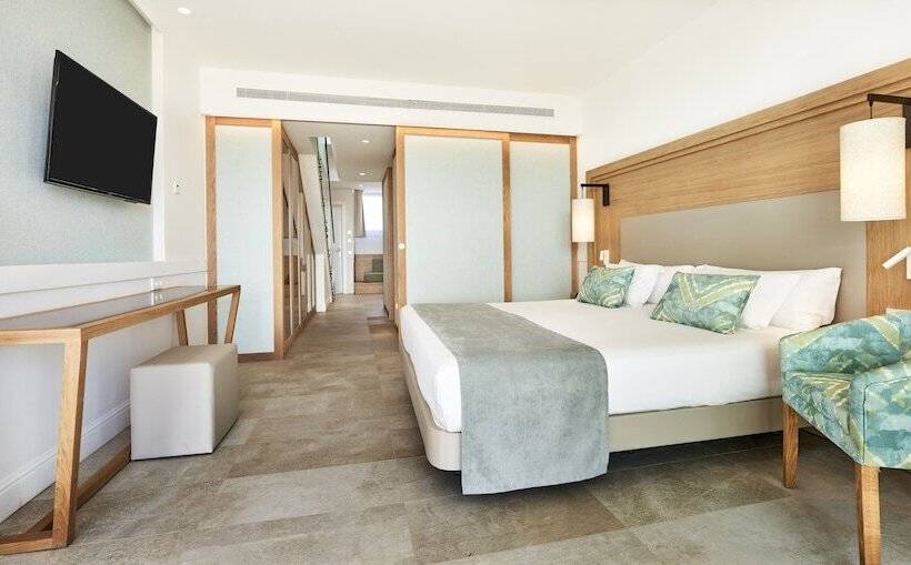 家庭套房, Insotel Punta Prima Resort