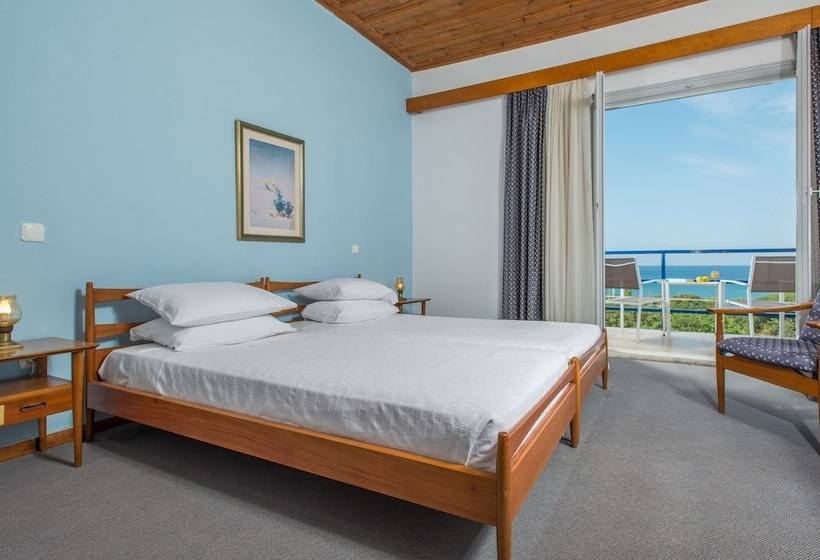 Классический Номер Вид на Море, Delfinia Hotel & Bungalows
