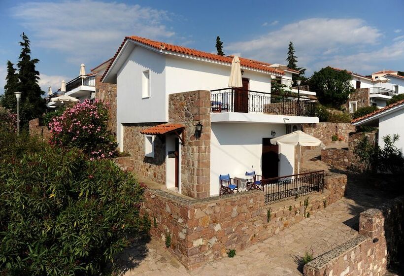 Бунгало Стандарт Вид на Сад, Delfinia Hotel & Bungalows