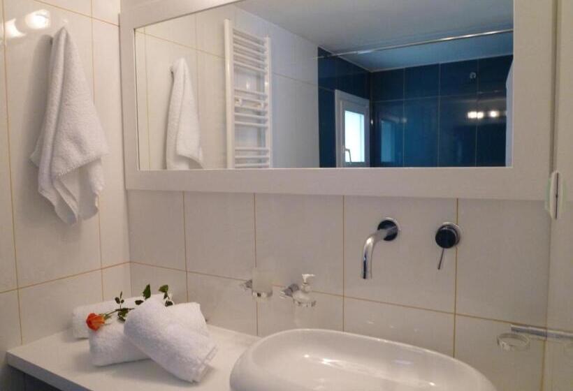 Трехместный Номер Deluxe, Nefeli