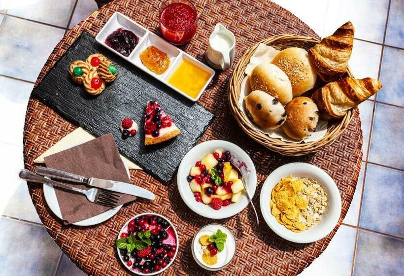 디럭스 룸, Suvaki Resort