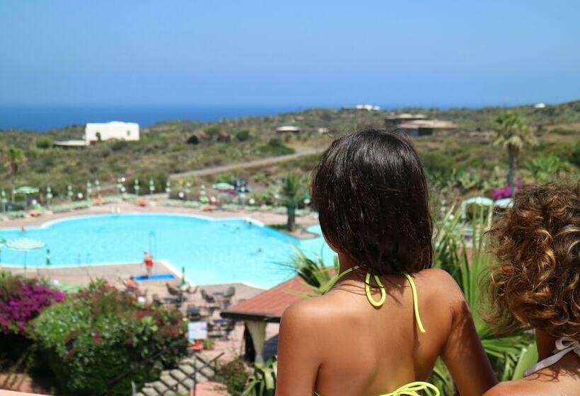 주니어 스위트, Suvaki Resort