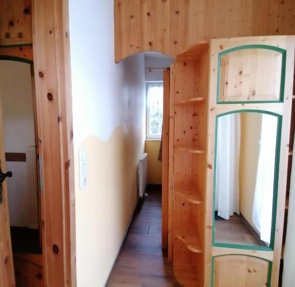 Семейный Номер, Pension Bomätscher