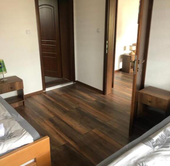 اتاق استاندارد چهارنفره با بالکن, Villa Marija