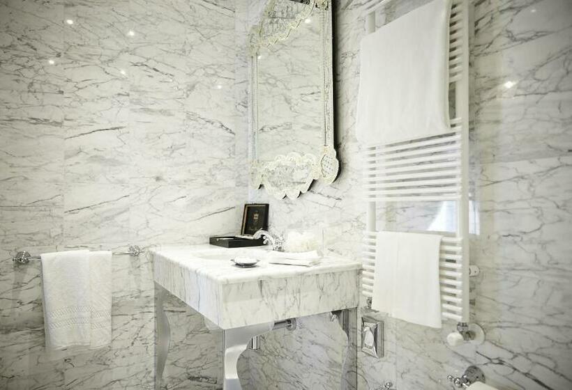 سوئیت جونیور با چشم‌انداز, Palazzo Paruta & Wellness Suites