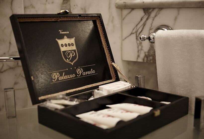 سوییت جونیور, Palazzo Paruta & Wellness Suites