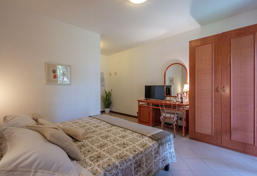 标准房带园景, Ricci Hotel   Marina Di Grosseto