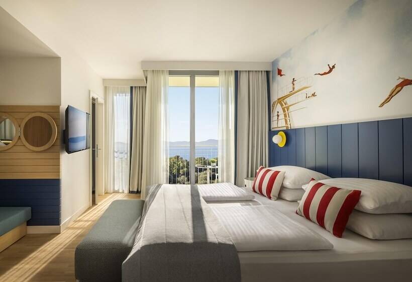 家庭间侧面带海景, Falkensteiner Family Hotel Diadora