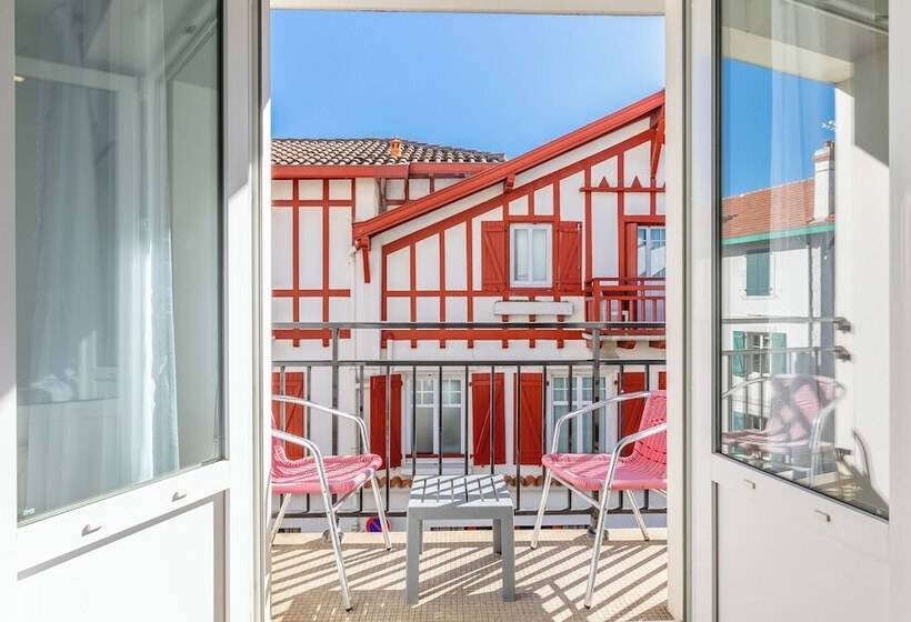 Номер Комфорт, Hôtel Kemaris