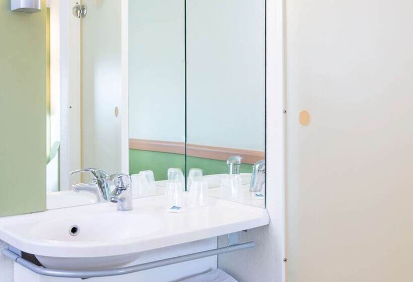 Номер Стандарт Трехместный, Ibis Budget Roissy Cdg Paris Nord 2