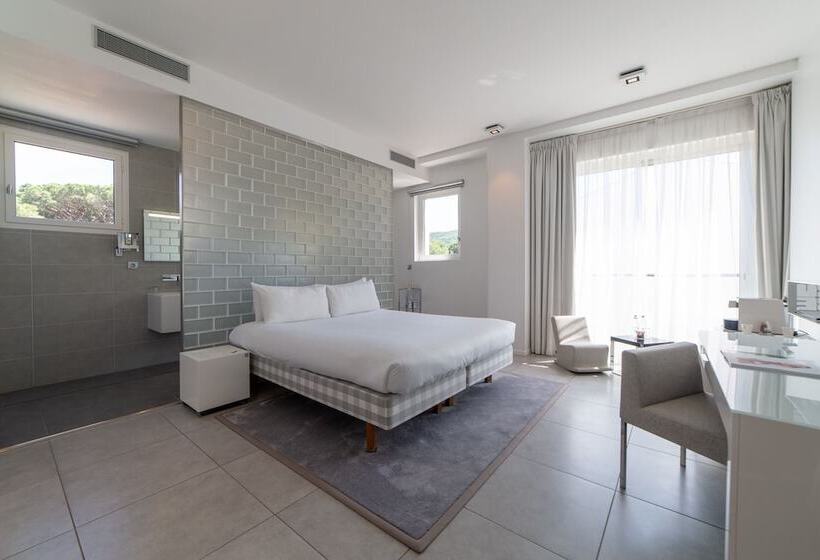 Номер Deluxe, Kube Saint Tropez