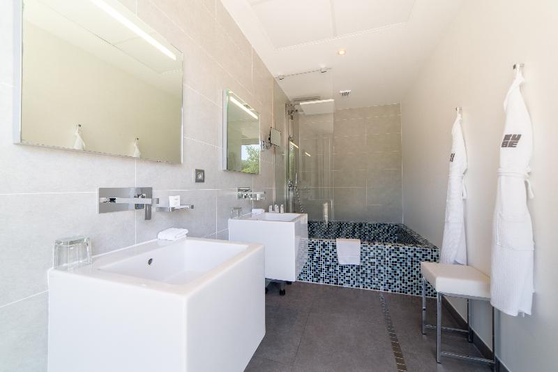 Номер Deluxe, Kube Saint Tropez